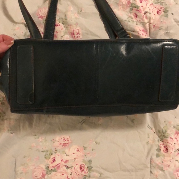 Hobo satchel style purse - Picture 2 of 4